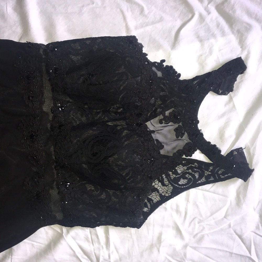 Dress - Picture 3 of 5